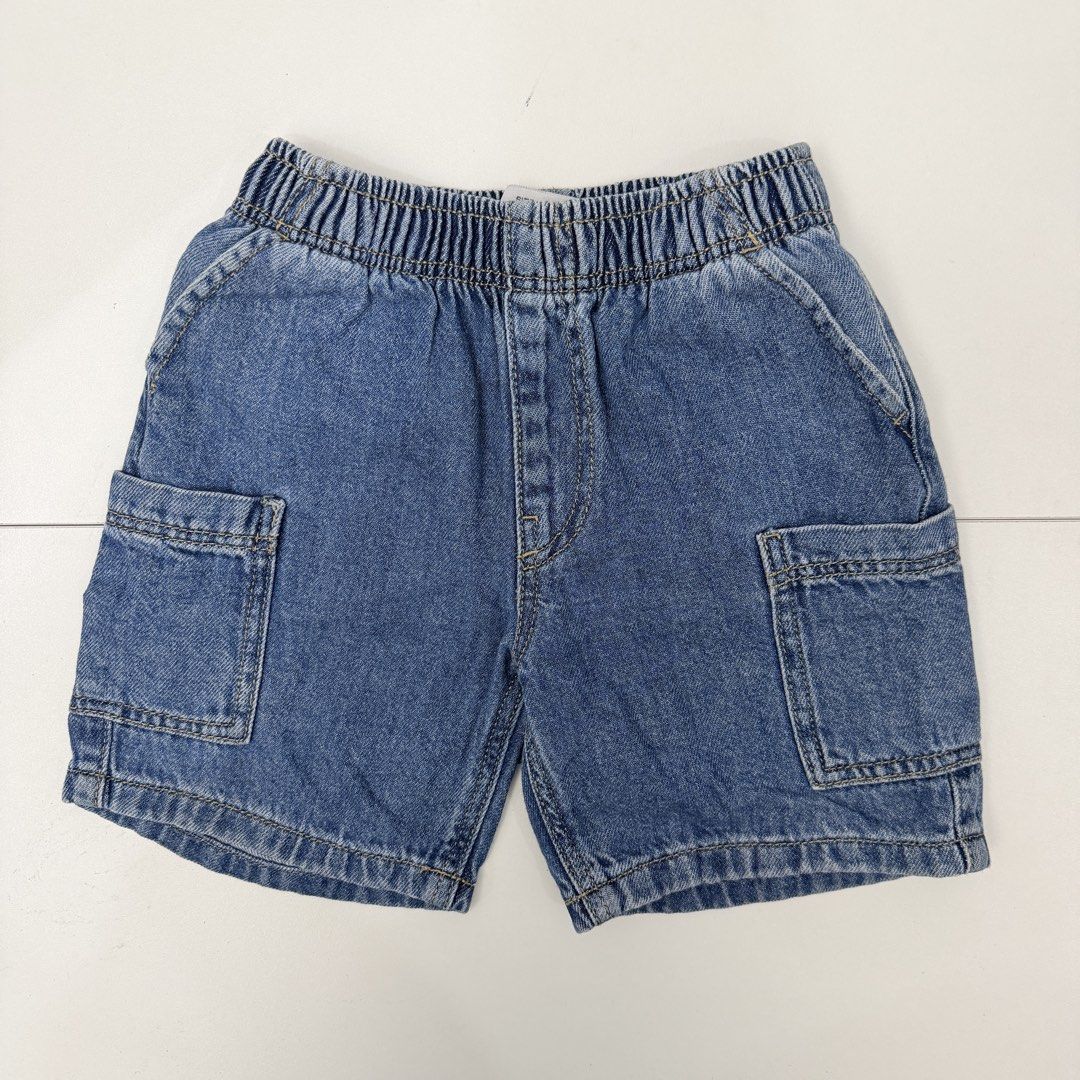 Zara Denim Straight Shorts (Category: Babies & Kids Fashion) located in Pasig City. Submitted by boymom20 (Listing ID 1466192066, Image 1). Description: - Brand: Zara - Size: 5 years - Material: Soft cotton denim - Waistband: Easy pull-on elastic waist - Pockets: 2 front cargo pockets, 1 back pocket - Condition: Great for everyday play LAST PRICE POSTED + 75 SHIPPING FEE VIA J&T.