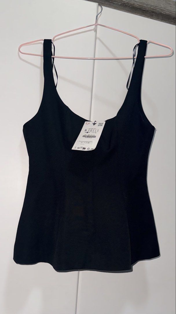 Zara front zip peplum top (Category: Blouses) located in Caloocan City. Submitted by prelovedaddict29 (Listing ID 1466290688, Image 3). Description: .