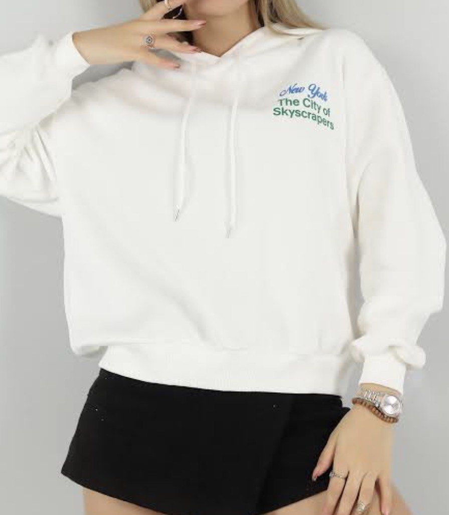 Zara Hoodie (Category: Coats, Jackets and Outerwear) located in Manila. Submitted by she_alice (Listing ID 1466324585, Image 3). Description: -Brand: Zara - Details: Small embroidered NY text on chest, large matching graphic on back - Features: Drawstrings and ribbed cuffs - Condition: Barely used, no noticeable signs of use. 💬 Feel free to message me for any questions 🛵 Can be shipped via Lalamove .