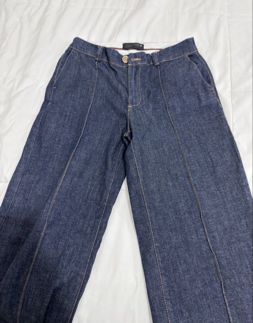 Zara Indigo Denim Pants (Category: Jeans) located in San Juan City. Submitted by sellingforless__ (Listing ID 1466203982, Image 2). Description: Used twice only Mid waist with wide leg silhouette and front seam details .