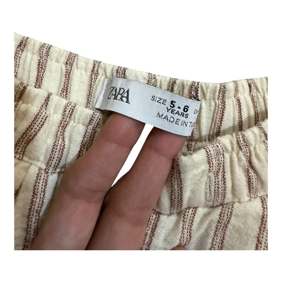 Zara line stripes shorts (Category: Babies & Kids Fashion) located in Lipa City. Submitted by lifestyled (Listing ID 1466179691, Image 3). Description: Zara linen stripes shorts Size 5-6 Bottom- W-9” L- 12” Color rate- 9/10 💯 Authentic.