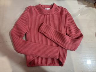 (Category: ) located in . Submitted by beaswardrobe (Listing ID 1466320887, Image 1). Description: .