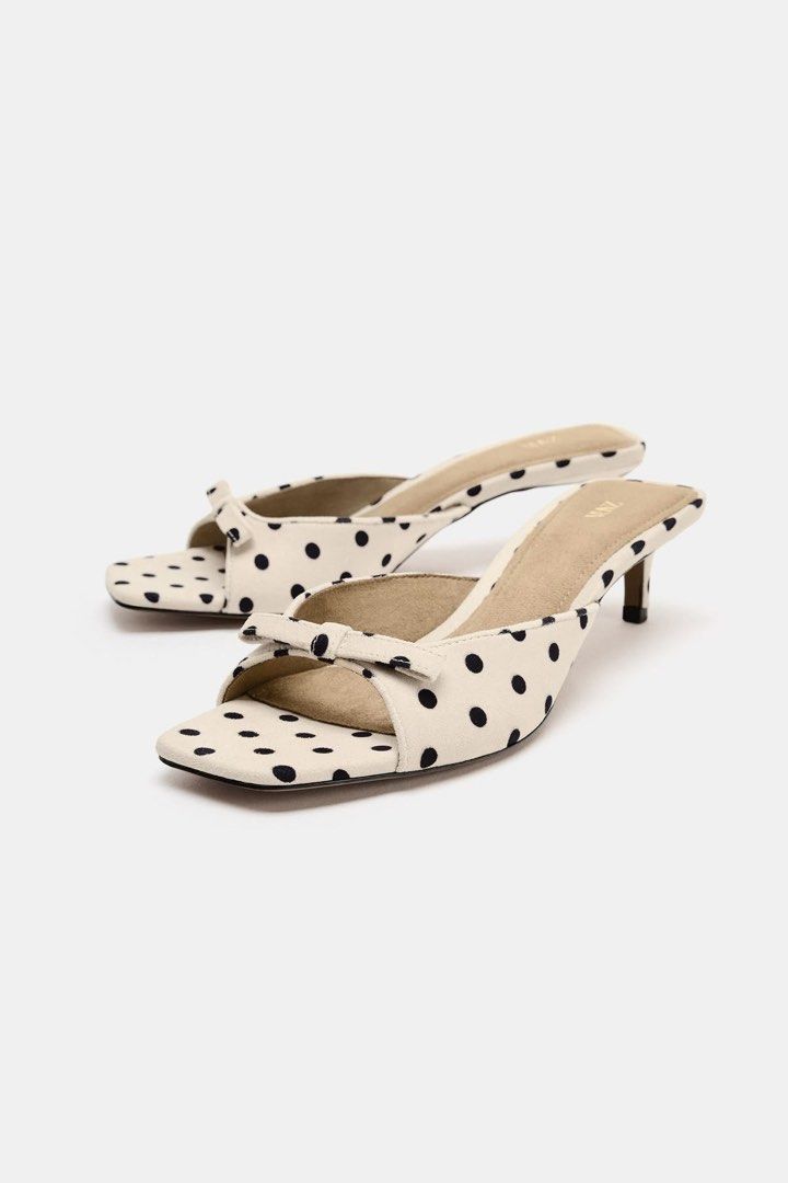 Zara Polka Dot Mule (Category: Flats & Sandals) located in Taguig. Submitted by poshcity (Listing ID 1466196316, Image 1). Description: ✨PLEASE MAKE READING A HABIT✨ INCLUSIONS: ✨: With Tag and Box ✨: 35-40 ✨: What you see is what you get ✨: Manage your expectations. Items are all MPO/Mall Pull Out — ✔️: Sure buyers only should fill up the form, No form No item. ✔️: Payment first policy. No COD & COP. .