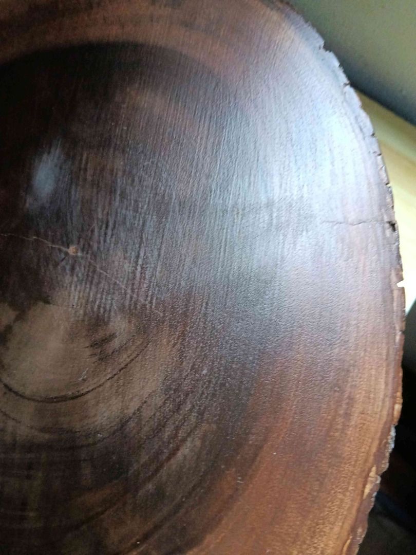 100% Solid Acacia Wood Round Slab 10–11" WITH FLAWS (Category: Vases & Decorative Bowls) located in Quezon City. Submitted by titasworld (Listing ID 1466420043, Image 2). Description: Pls take note that this has flaws, like slight cracks, but still usable pls see attached images Material: 100% natural acacia wood with rustic bark edges Size: 10–11 inches diameter, 1 inch thick Shapes and sizes may differ from the actual pic Grains may vary There 