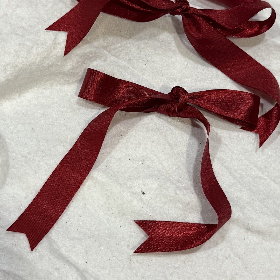 10pcs set bow ribbon bow Christmas Tree ornaments (Category: Other Home Decor) located in Marikina City. Submitted by lovegoeson (Listing ID 1466532269, Image 3). Description: - Includes 10 pieces of elegant dark red ribbon bows - Made from premium glossy satin fabric - Perfect size and shape for Christmas tree ornaments and holiday decor - Gives your tree an instant classy and festive upgrade - Hassle-free and ready to use for your holiday home 