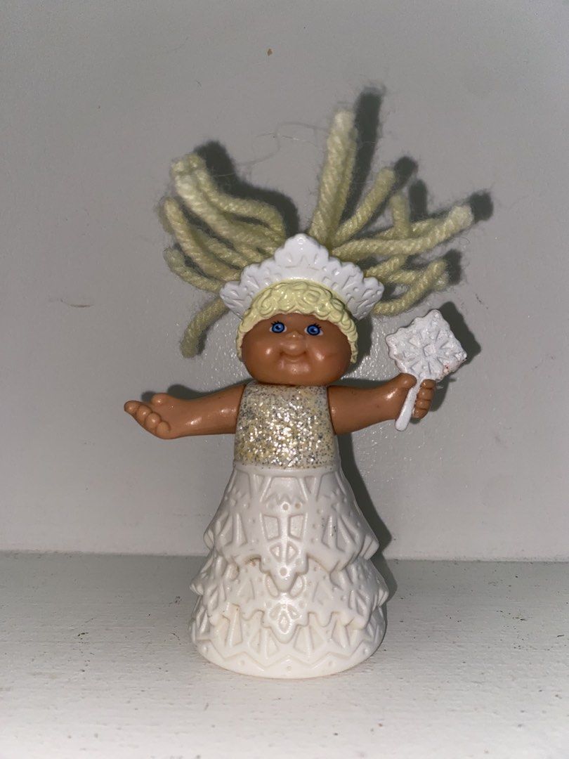 1994 Cabbage Patch Kids Snow Princess figurine (Category: Kids Toys) located in Las Pinas. Submitted by sherylandmargaux (Listing ID 1466364325, Image 3). Description: .