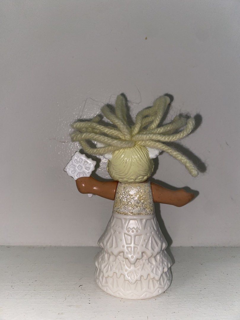 1994 Cabbage Patch Kids Snow Princess figurine (Category: Kids Toys) located in Las Pinas. Submitted by sherylandmargaux (Listing ID 1466364325, Image 2). Description: .