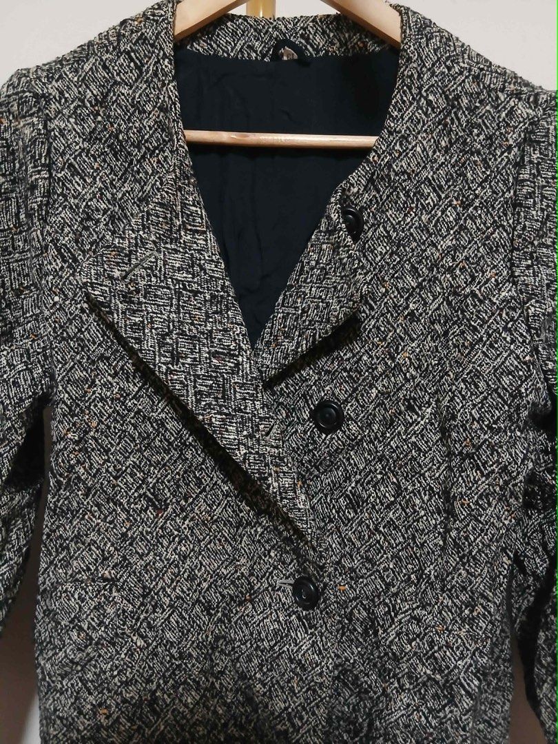 180 Each Mixed Blazers (Category: Coats, Jackets and Outerwear) located in Mexico. Submitted by studioleraph (Listing ID 1466495506, Image 3). Description: ‼️180 EACH ONLY 🩷 🛍️ Perfect for your personal wardrobe or reseller business 🫶 PM for the measurements of the item you like. 👗 The actual item being sold is the original garment shown in the product photos. Small differences in fit, drape, color, texture, or details may occur. 💌 Condition