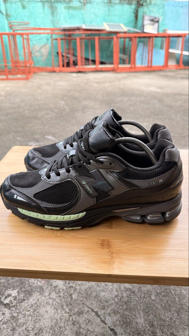 2002r NB (Category: Dress Shoes) located in Pateros City. Submitted by andrealexthrifts (Listing ID 1466406039, Image 3). Description: .