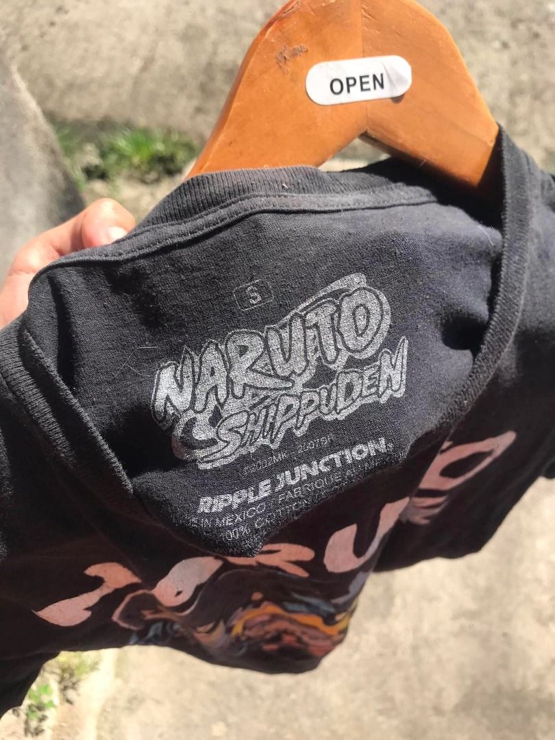 2007 Naruto's Shippuden Tees (Category: Tshirts & Polo Shirts ) located in San Jose. Submitted by thriftthe19th (Listing ID 1466405211, Image 3). Description: small-med.