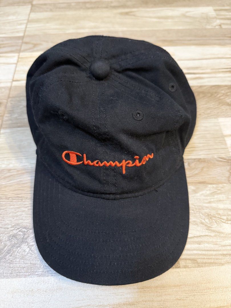 300 PESOS CAPS PRICE FIXED! (Category: Caps & Hats) located in Manila. Submitted by safeowl.b6dbb0 (Listing ID 1466412119, Image 2). Description: 300 PESOS CAPS PRICE FIXED BAWAL SA MAARTE AT MATANONG 300 PESOS EACH! VIA LALAMOVE PASIG LOC.