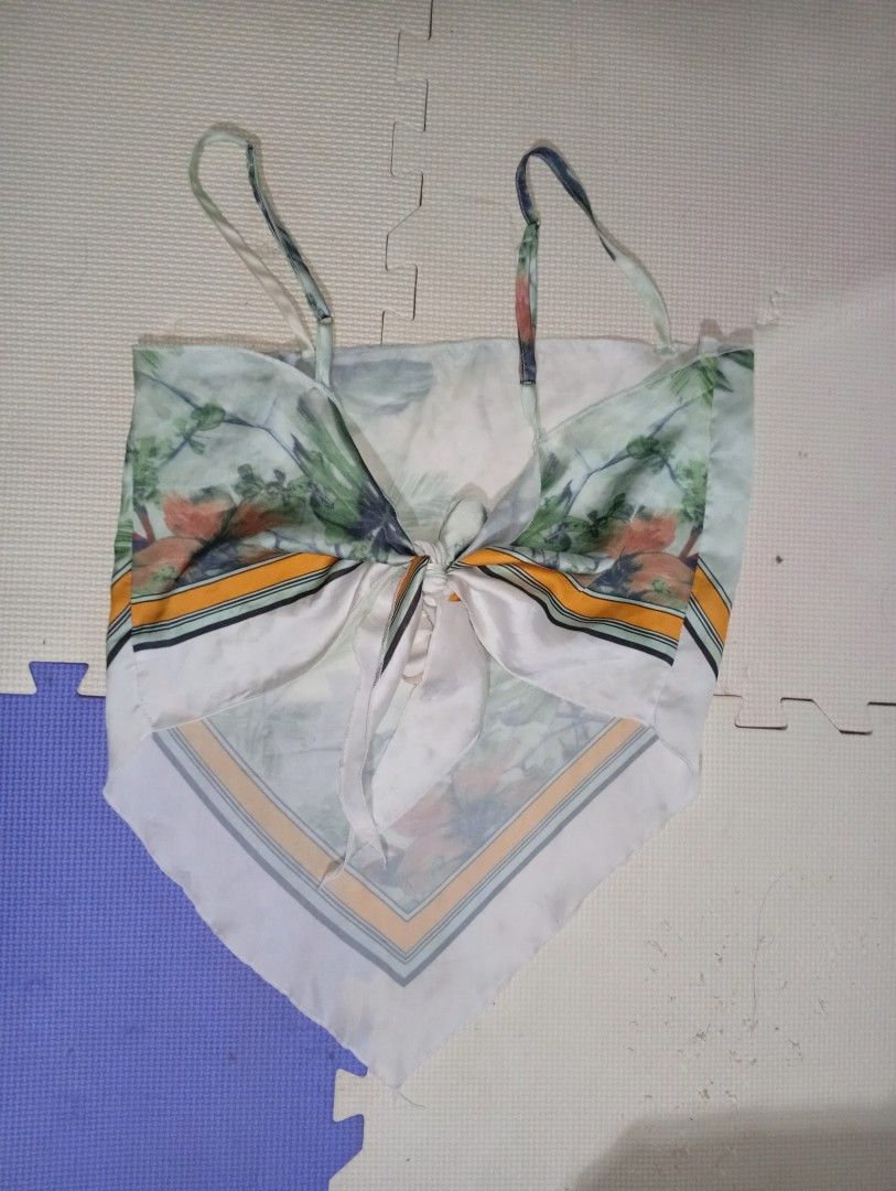 3 TROPICAL OUTFIT (Category: Others Tops) located in Santa Maria. Submitted by itsmacmacky (Listing ID 1466530456, Image 3). Description: 3 FOR 100 3 TROPICAL OUTFIT FOR WOMEN -2 BANDANAS HALTER TOP -BABY DOLL TOP.