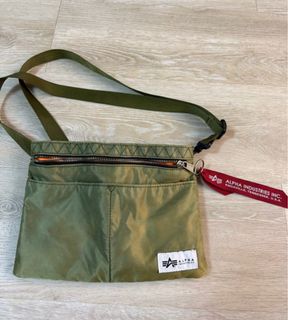 （分類：）位於 。 由 MyLifeStore168 提交（商品編號 1466368797，圖片 1）。簡介： 。
