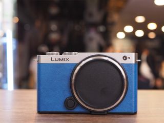 （分類：）位於 。 由 hi-tech_shop-m 提交（商品編號 1466471278，圖片 1）。簡介： 。