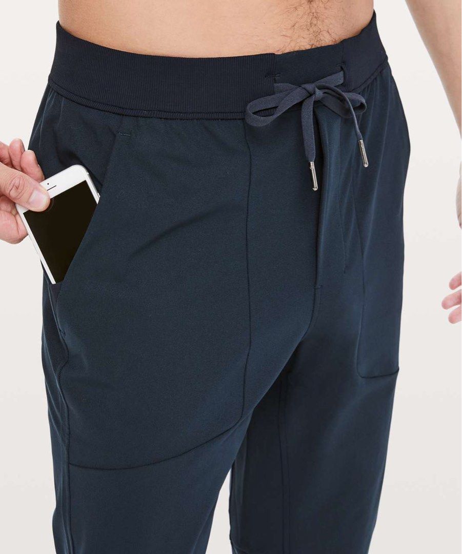 ♻ LULULEMON ABC Jogger♻ (Category: Activewear) located in Dumaguete. Submitted by rjapparel24 (Listing ID 1466386495, Image 3). Description: ♻ LULULEMON ABC Jogger♻ Size: S on tag Length: 41 / Waist: 28-32 Good As New Condition Color rate: 10 /10 Complete tags / NO ISSUE Just do pm if your interested 📩 850 + SF.