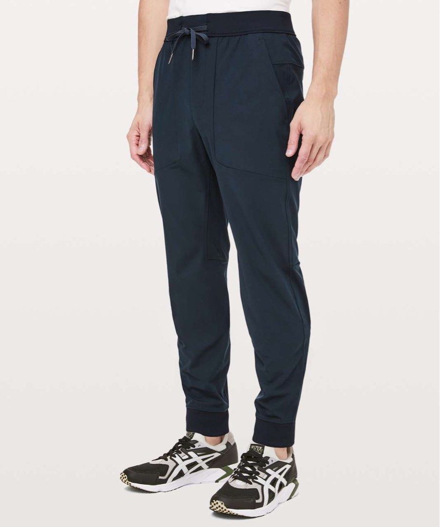 ♻ LULULEMON ABC Jogger♻ (Category: Activewear) located in Dumaguete. Submitted by rjapparel24 (Listing ID 1466386495, Image 1). Description: ♻ LULULEMON ABC Jogger♻ Size: S on tag Length: 41 / Waist: 28-32 Good As New Condition Color rate: 10 /10 Complete tags / NO ISSUE Just do pm if your interested 📩 850 + SF.