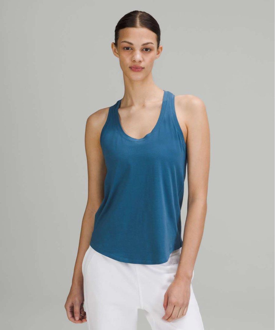 ♻ LULULEMON Love tank-top ♻ (Category: Activewear) located in Dumaguete. Submitted by rjapparel24 (Listing ID 1466380707, Image 1). Description: ♻ LULULEMON Love tank-top ♻ Size: 4 on tag Length: 22 / Width: 16 Excellent Condition Color rate: 9.8 /10 Complete tags / NO ISSUE Just do pm if your interested 📩 550 + SF.