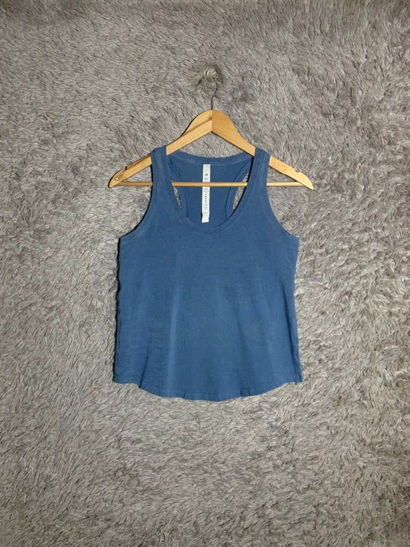 ♻ LULULEMON Love tank-top ♻ (Category: Activewear) located in Dumaguete. Submitted by rjapparel24 (Listing ID 1466380707, Image 3). Description: ♻ LULULEMON Love tank-top ♻ Size: 4 on tag Length: 22 / Width: 16 Excellent Condition Color rate: 9.8 /10 Complete tags / NO ISSUE Just do pm if your interested 📩 550 + SF.