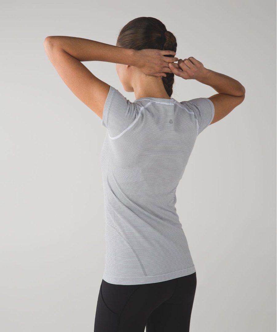 ♻ LULULEMON Swiftly tech♻ (Category: Activewear) located in Dumaguete. Submitted by rjapparel24 (Listing ID 1466388402, Image 1). Description: ♻ LULULEMON Swiftly tech♻ Size: 2 on tag Length: 26 / Width: 13 Good As New Condition Color rate: 10 /10 Complete tags / NO ISSUE Just do pm if your interested 📩 650 + SF.