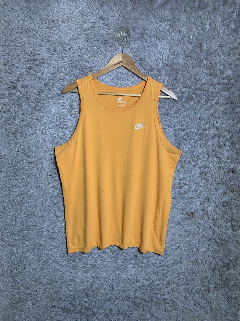 ♻ Nike Tank-top ♻ (Category: Activewear) located in Dumaguete. Submitted by rjapparel24 (Listing ID 1466391740, Image 2). Description: ♻ Nike Tank-top ♻ Size: L on tag Length: 27 / Width: 21 Good As New Condition Color rate: 10 /10 Complete tags / NO ISSUE Just do pm if your interested 📩 650 + SF.