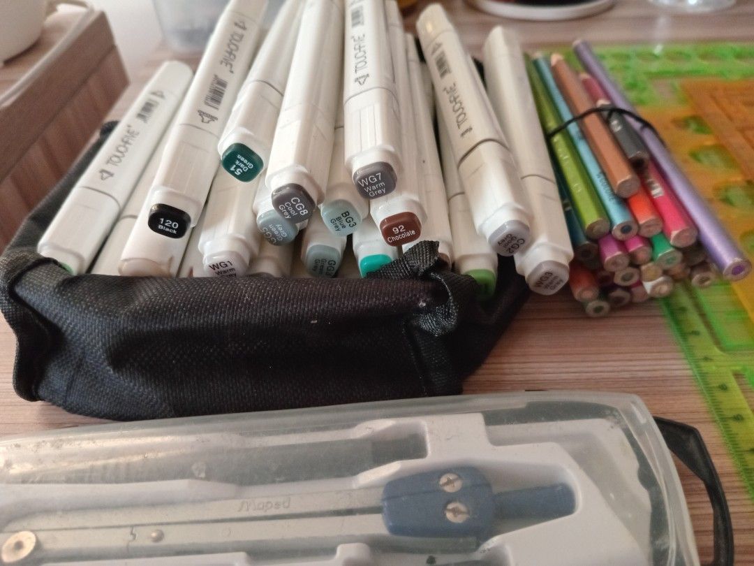 🛍 rendering/drawing materials (Category: Stationery & School Supplies) located in Santa Rosa. Submitted by addielainee (Listing ID 1466469967, Image 2). Description: take all for 250 Inclusions: - ALCOHOL MARKERS (some markers are still working (iba tuyo na) - COLORED PENCIL (faber castell, mix) - COMPASS SET (maped - 1pc missing) - ERASING SHIELD - USED PRANG WATERCOLOR (see pic).