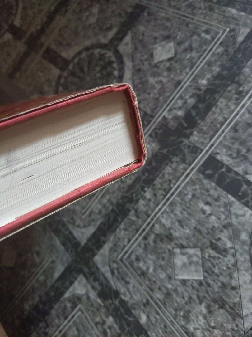 A Feast for Crows, George R.R. Martin (Category: Storybooks) located in Baguio. Submitted by fosterthe (Listing ID 1466366989, Image 3). Description: see photos for condition gcash/j&t price is firm a feast for crows george r.r. martin book 4 of a song of ice and fire hardcover good condition.