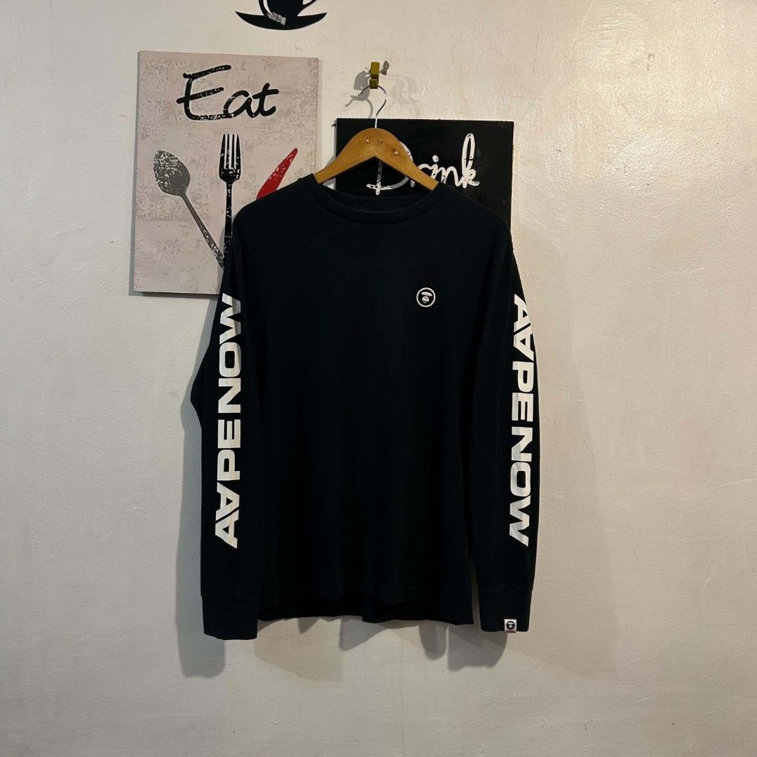 Aape Longsleeve Logo Arm Script (Category: Coats, Jackets and Outerwear) located in Quezon City. Submitted by streetwearandluxph (Listing ID 1466562155, Image 1). Description: Aape Longsleeve Logo Arm Script.