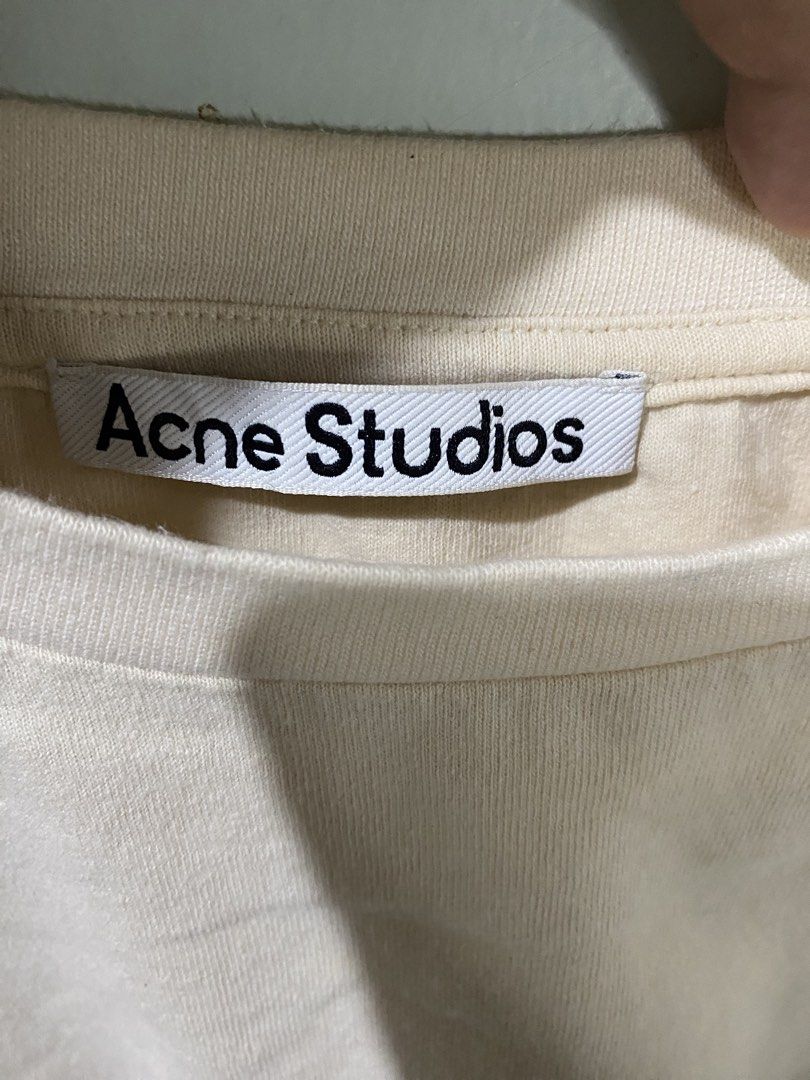 ACNE STUDIOS (Category: Tshirts & Polo Shirts ) located in Rizal. Submitted by thrift.cartel (Listing ID 1466378170, Image 2). Description: NEED WASH.