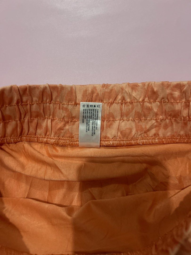 Active Short (Category: Activewear) located in Manila. Submitted by chen_clybelles (Listing ID 1466467715, Image 3). Description: .