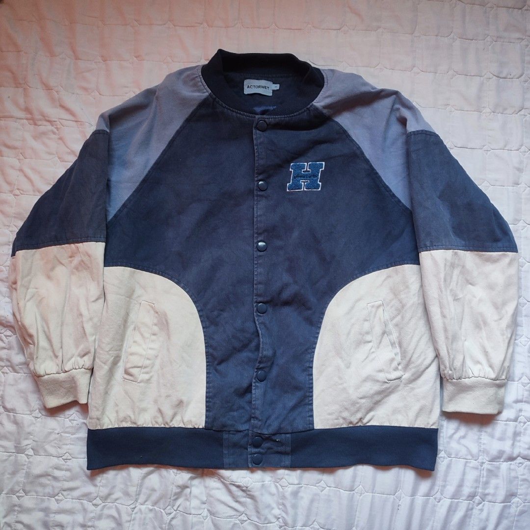 ACTORWET Retro Navy Varsity Jacket (Category: Coats, Jackets and Outerwear) located in Santa Cruz. Submitted by oreosthrift.co (Listing ID 1466422415, Image 2). Description: PRELOVED CLOTHING † handpicked & carefully selected quality pieces • affordable prices DM to claim 📩.