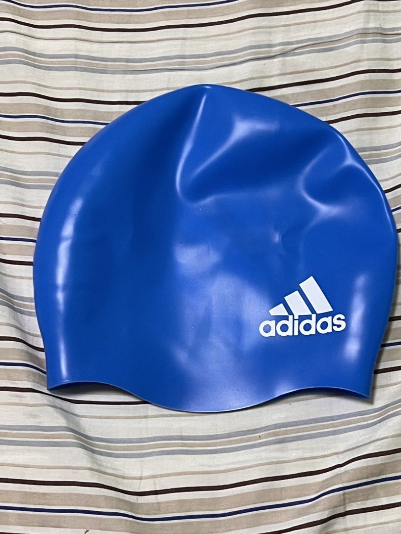 Adidas 3 Stripes Silicon Swim Cap (Category: Caps & Hats) located in Tanza. Submitted by shunsuiiii (Listing ID 1466449060, Image 1). Description: MOP: Gotyme/Maribank.
