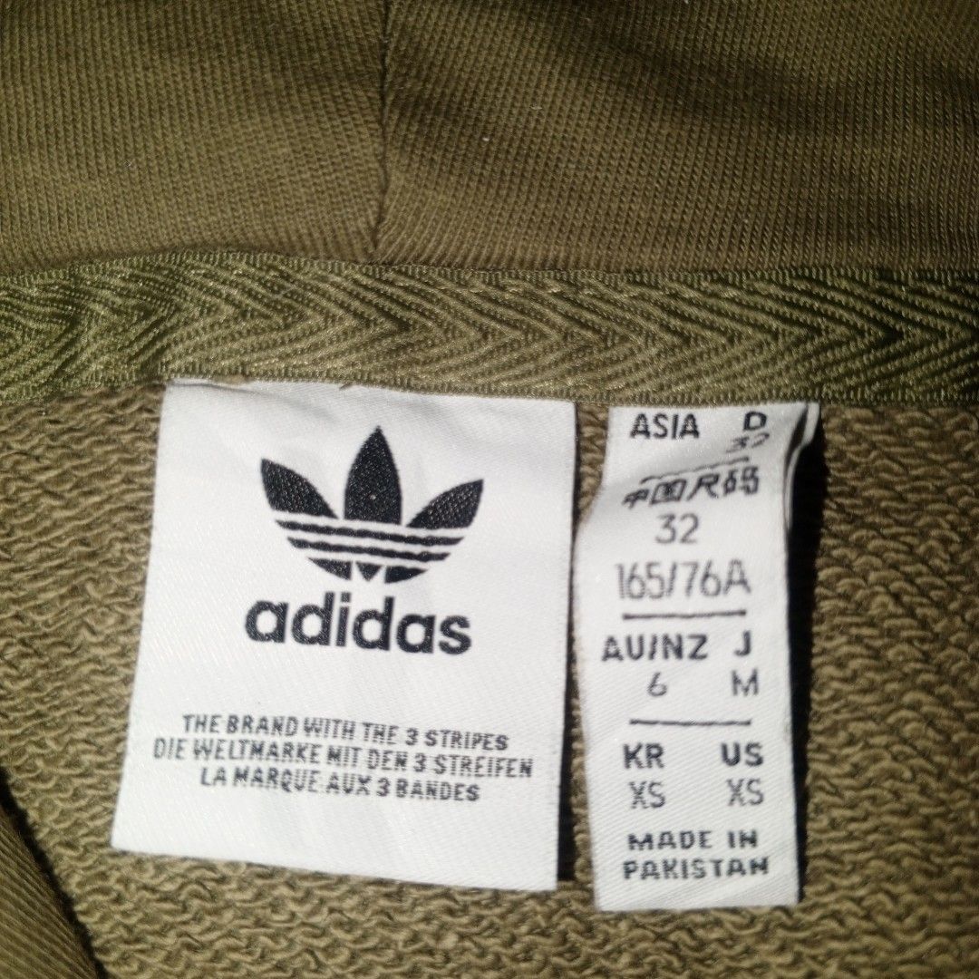 Adidas 3foil mid logo hoodie (Category: Hoodies) located in Bacoor. Submitted by jeffmedrin55454 (Listing ID 1466498641, Image 3). Description: dimes 19x23 issue none location Bacoor Cavite.