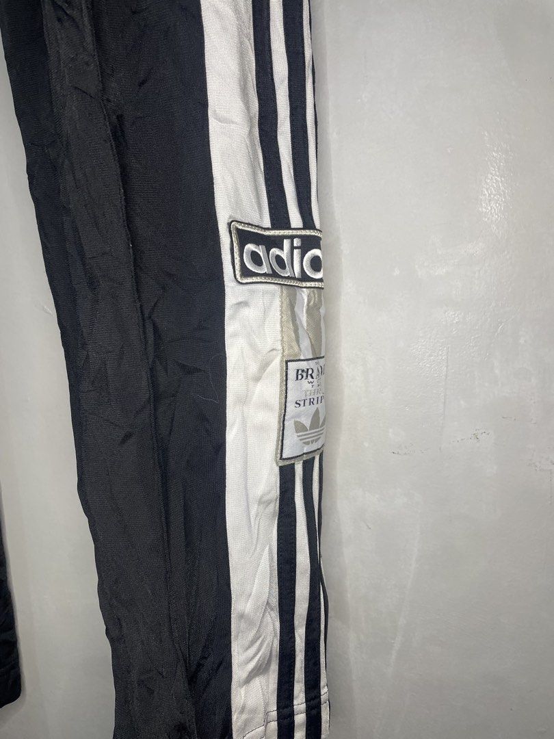 Adidas adi snap trackpants (Category: Joggers) located in Binan City. Submitted by miguelcubelo (Listing ID 1466427719, Image 2). Description: condition: Excellent color rate: 10/10 size: size 10 dimes: W 30 x 32 L 41 hem 8 issue: NONE❌ need wash only ₱550.