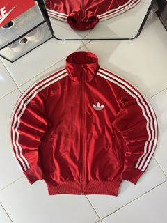 (Category: ) located in . Submitted by metromnlwear (Listing ID 1466337689, Image 1). Description: .