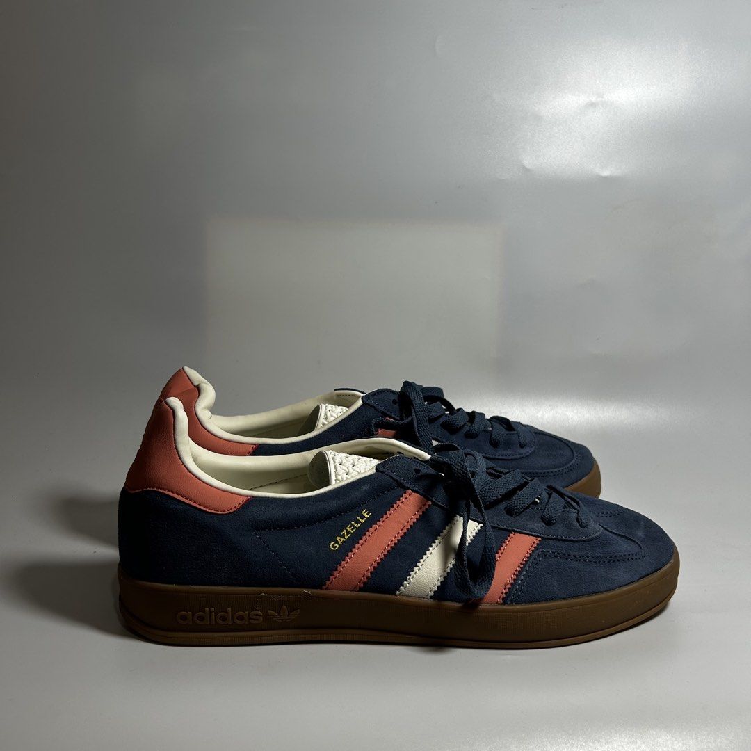 Adidas Gazelle (Category: Sneakers) located in Iloilo. Submitted by shapatos_12 (Listing ID 1466508336, Image 1). Description: .