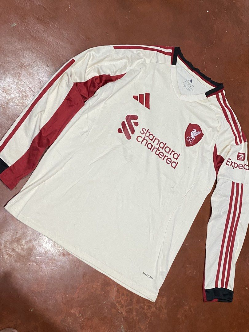 Adidas Liverpool Long sleeve jersey (Category: Activewear) located in Kabankalan. Submitted by mark_mywordz (Listing ID 1466483449, Image 1). Description: 📌OFF 📌Need wash only .