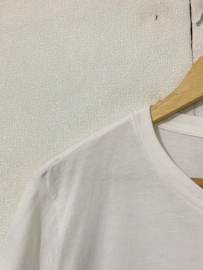 Adidas men white cotton top (Category: Tshirts & Polo Shirts ) located in Calamba. Submitted by melaicas (Listing ID 1466457571, Image 3). Description: Armpit laid flat-20 inches Length-29 inches .