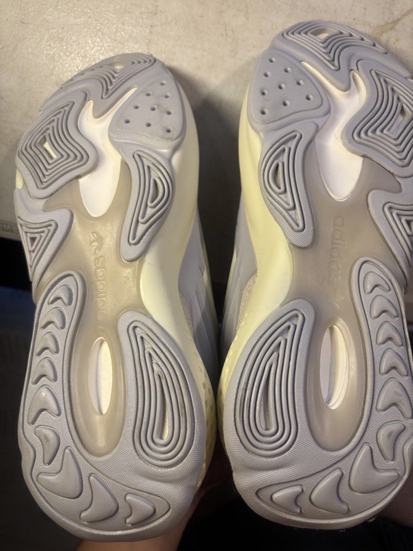 adidas Ozmrah (Category: Dress Shoes) located in Manila. Submitted by goldenearth.b35327 (Listing ID 1466440314, Image 3). Description: Like new, never been worn No box kasama size: 9 (uk) Open for nego 📍Pasig location.
