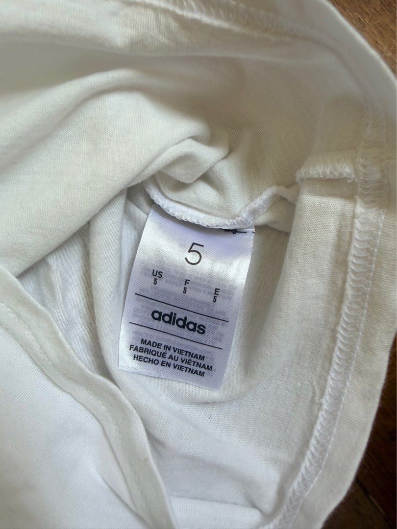 Adidas Shirt (Category: Babies & Kids Fashion) located in Paranaque City. Submitted by sweetiesarah01 (Listing ID 1466389480, Image 3). Description: Size age 5 Slim fit (medjo masikip if kid has big tummy) *minimal dirt on arms but seems can be washed.