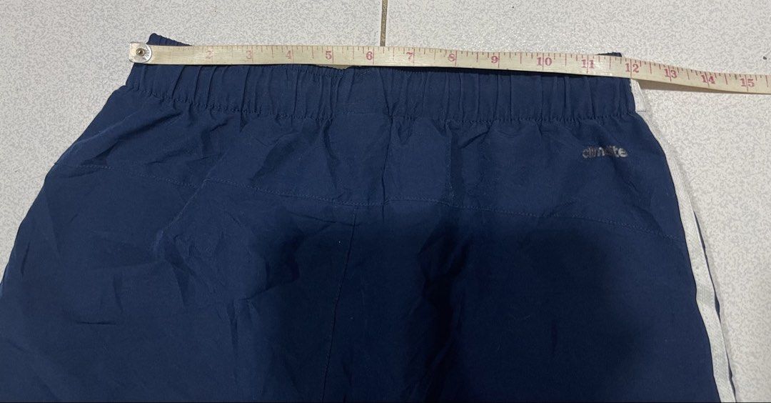 Adidas Short (Category: Shorts) located in Mandaue City. Submitted by MJ_80 (Listing ID 1466370572, Image 3). Description: Mens Adidas Climalite Short Fits 24-29 See photos for measurements Color rate & Condition : 9.8/10 Price: 550 .