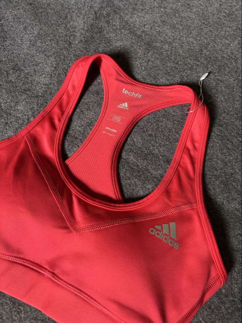 Adidas Sportsbra (Category: Activewear) located in Cebu City. Submitted by suota_co_23 (Listing ID 1466540037, Image 2). Description: Adidas sportsbra padded fit S-M as new.