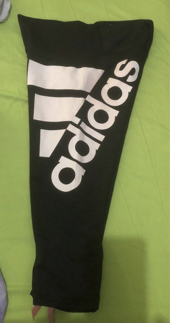 Adidas Techfit Climalite Black Leggings Size S (Category: Activewear) located in Quezon City. Submitted by unique2shop (Listing ID 1466405521, Image 3). Description: - Brand: Adidas Techfit Climalite - Size: US Small (UK 8-10) - Color: Black with vertical white logo - Fit: Medium compression - Material: Breathable, sweat-wicking fabric - Ideal for: Gym workouts, running, and training - MOP. GCASH DELIVERY. GRAB SHIPPING. GGX Pls drop by my page f