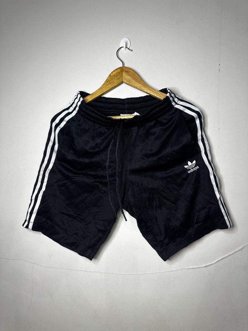 ADIDAS TRACK SHORT (Category: Shorts) located in Molave. Submitted by thriftmate13 (Listing ID 1466527434, Image 1). Description: .