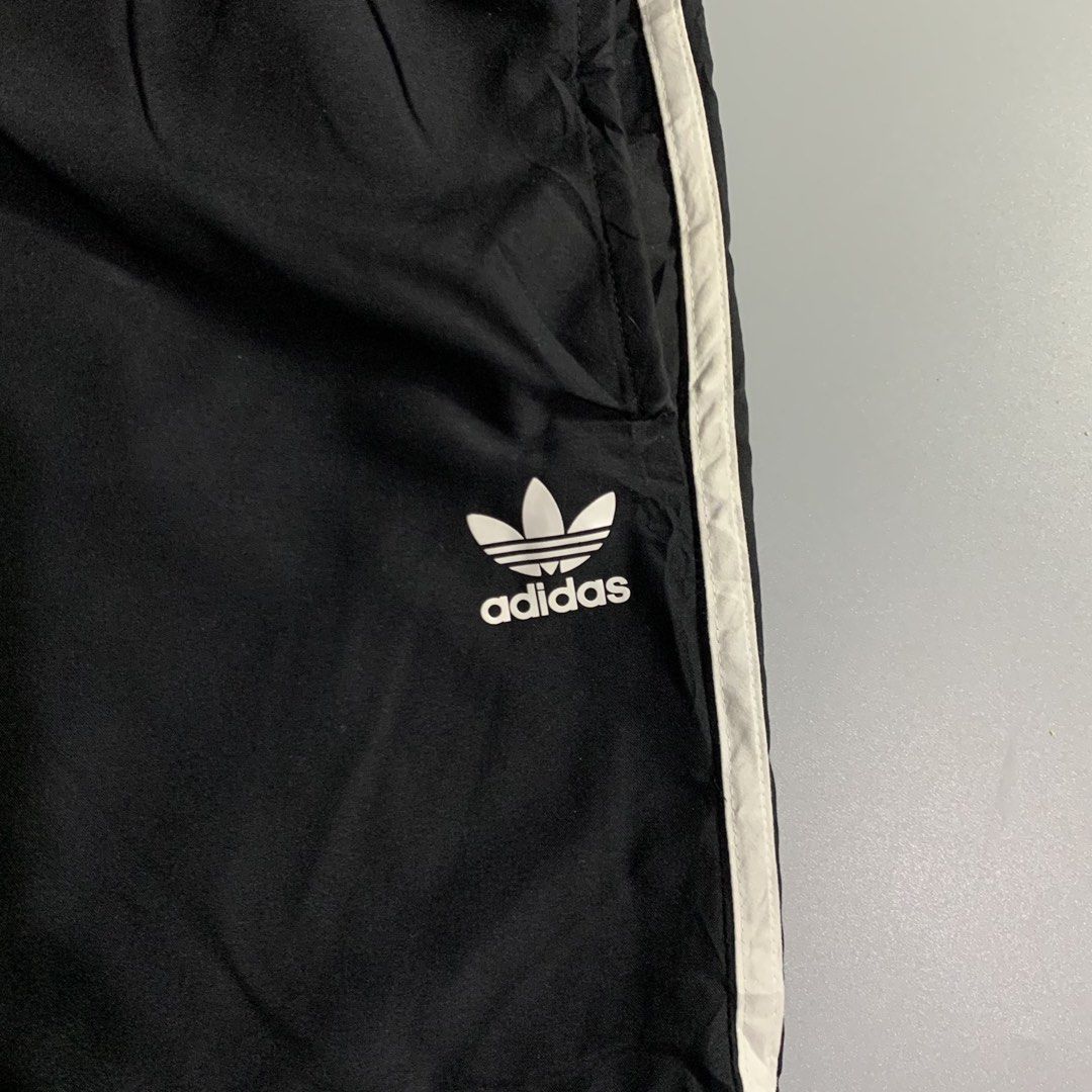 Adidas tree stripes essential short (Category: Shorts) located in Davao. Submitted by jandyfuert21303 (Listing ID 1466502051, Image 3). Description: Good as new condition No issues 32x17.4 (stretchable) 10/10.