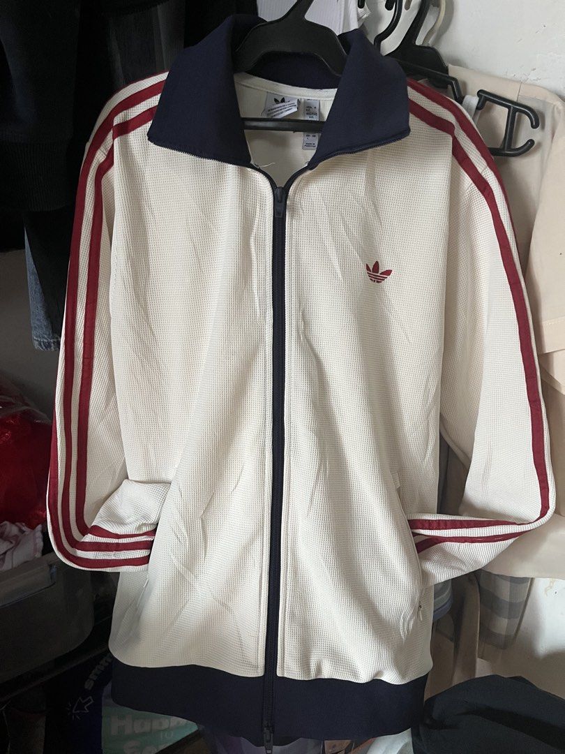 Adidas waffle knit track zip up (Category: Coats, Jackets and Outerwear) located in Quezon City. Submitted by 28dripshop_bylou (Listing ID 1466359054, Image 1). Description: .
