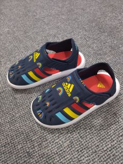 (Category: ) located in . Submitted by st3preloved (Listing ID 1466529266, Image 1). Description: .