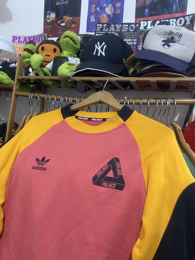 Adidas x palace sweater (Category: Coats, Jackets and Outerwear) located in Legazpi City. Submitted by dimas_loot (Listing ID 1466418086, Image 3). Description: No issue Size large 1k.
