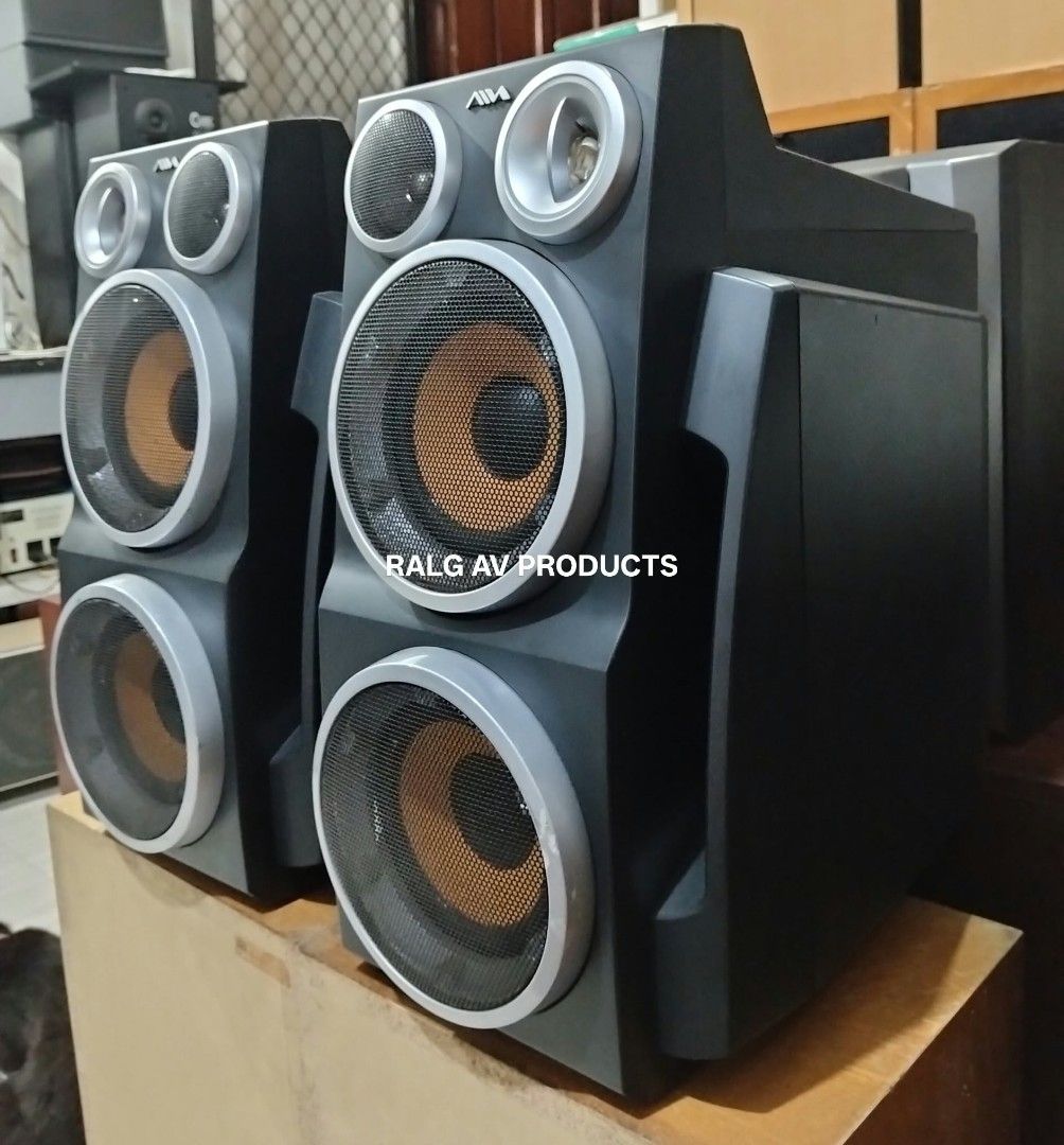 Aiwa Multi-Driver Bookshelf Speakers Pair (Category: Soundbars, Speakers & Amplifiers) located in Bulacan. Submitted by ronald277077025 (Listing ID 1466500633, Image 3). Description: AIWA 3 WAY DOUBLE WOOFER SPEAKER SYSTEM SX-BK1 140 WATTS 6 OHMS 5" X 2 CONE WOOFER HI FI MIDRANGE DOME TYPE TWEETER BASS REFLEX DIMENSIONS: W26 x H46 x D38 CM Location: Sta Maria Bulacan Shipping at buyers expense.