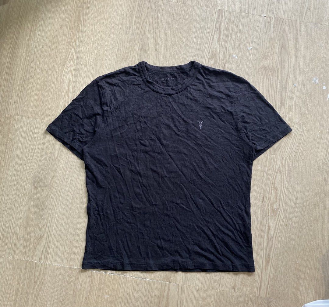 AllSaints Ramskull Embroidered T-Shirt (Category: Tshirts & Polo Shirts ) located in Zamboanga. Submitted by ak.hunt (Listing ID 1466514168, Image 1). Description: Size medium Widt pit to pit 22 Length 27 Vg condition No issue Pm.