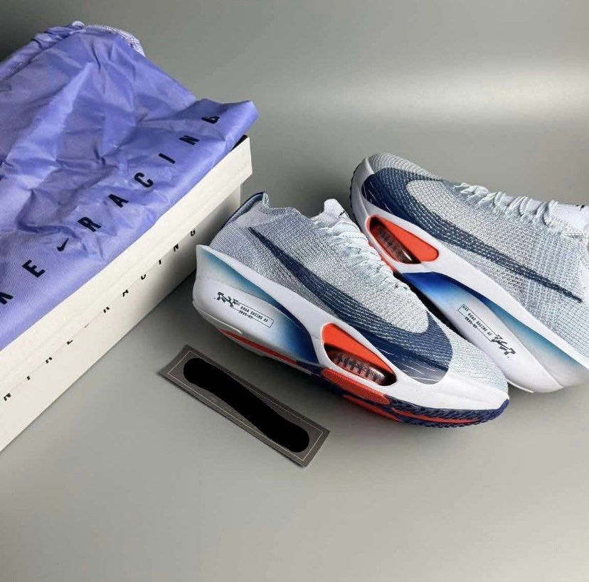 Alpha Fly 3🥶 (Category: Shoe inserts & accessories) located in Cebu City. Submitted by youngyeum247 (Listing ID 1466358547, Image 2). Description: Alpha Fly 3🥶 • Size: 4 Mens 5.5 Womens 36 Euro • 23 cm • Brand new with Box and Bag • Issue: NONE •RFS: Bought a wrong size DM TO PURCHASE📩.